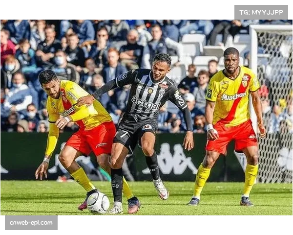 法国Top14联赛：图卢兹客场险胜 Racing 92，重回积分榜首